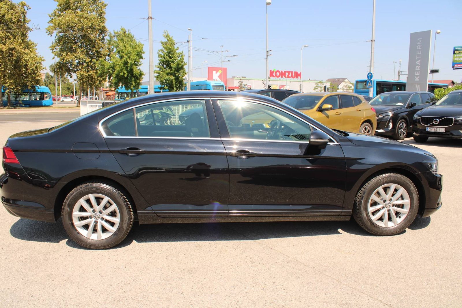 2020 Volkswagen Passat — fotografija 4
