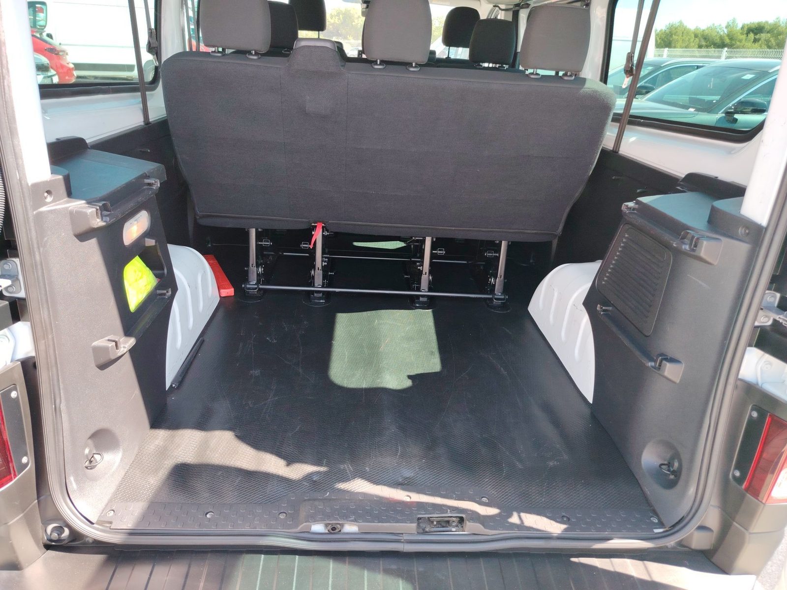 2023 Renault Trafic — fotografija 11