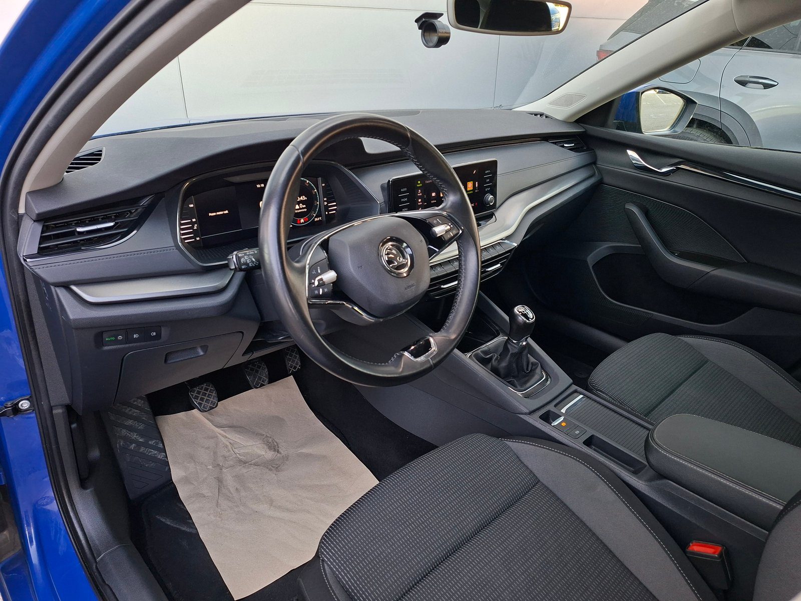 2020 Škoda Octavia — fotografija 8