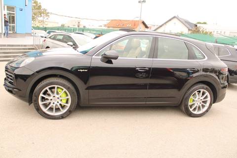 2021 Porsche Cayenne — sličica 8