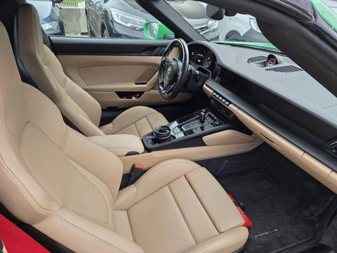 2022 Porsche 911 — sličica 9