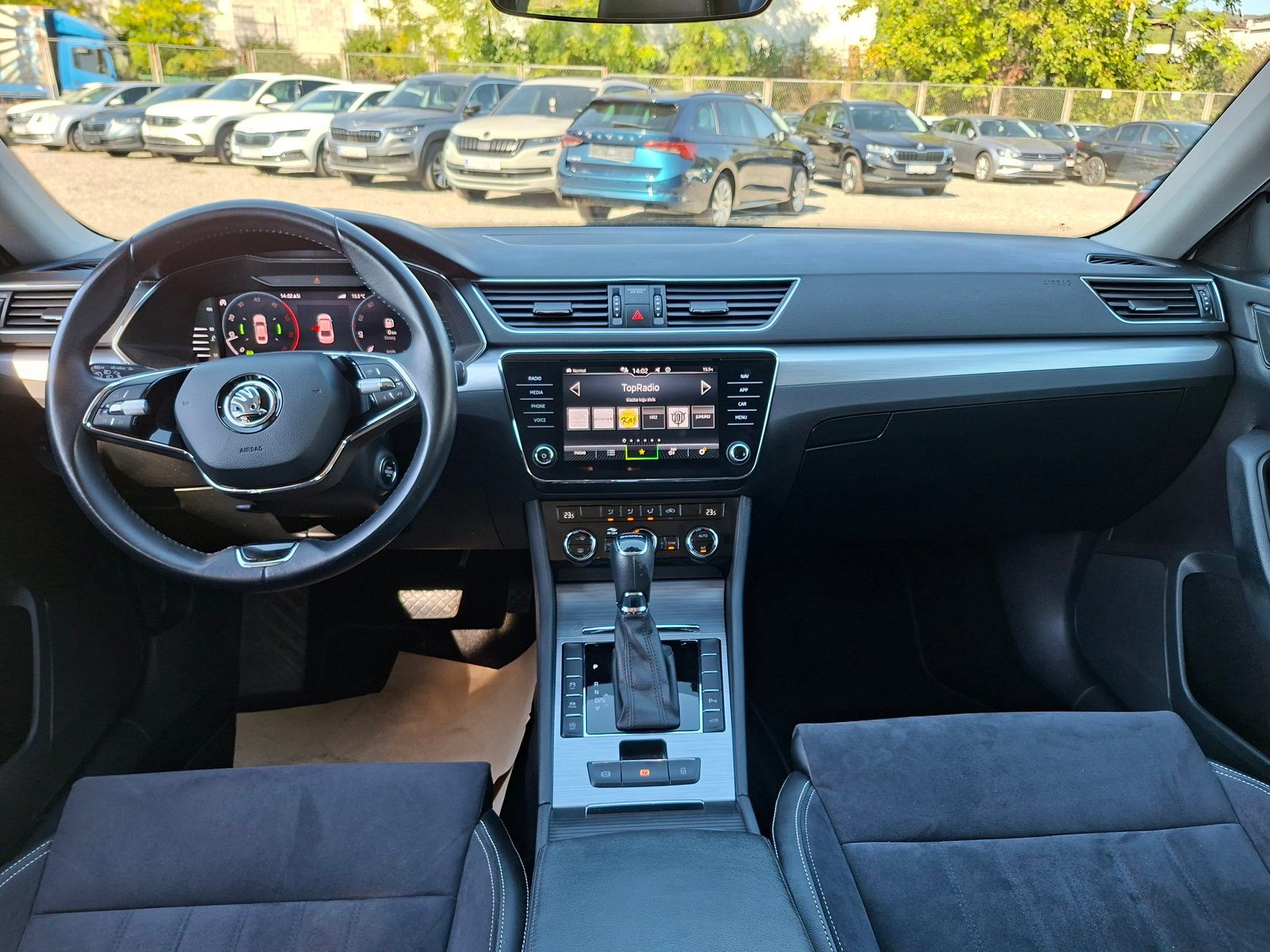 2022 Škoda Superb — fotografija 7