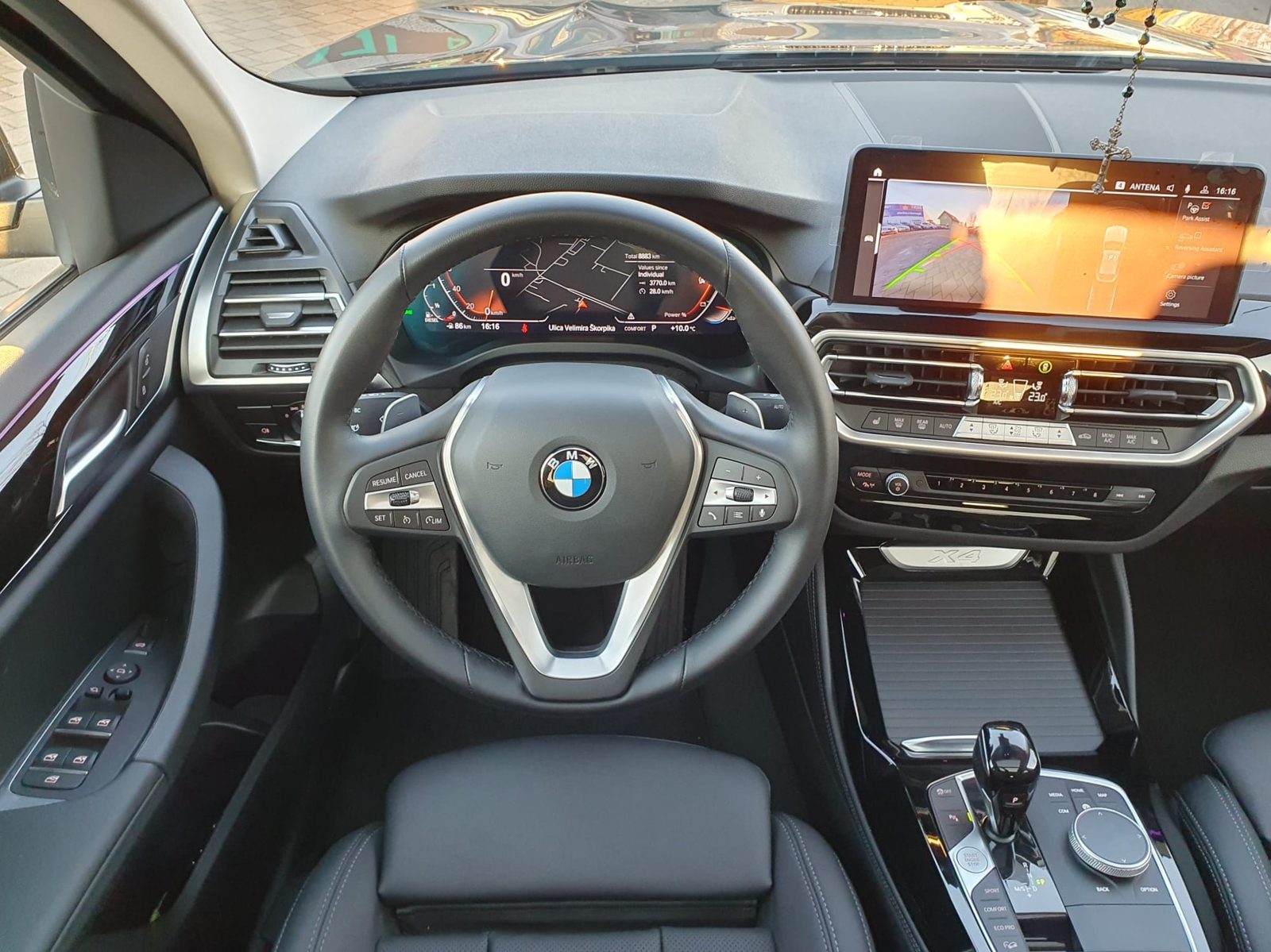 2022 BMW X4 — fotografija 10