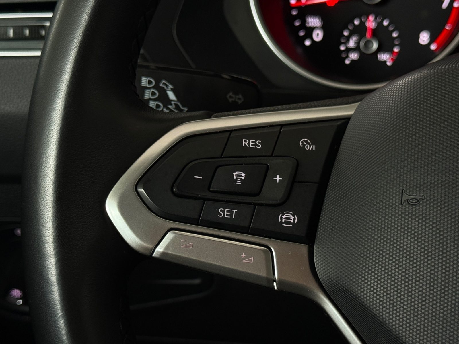 2021 Volkswagen Tiguan — fotografija 11