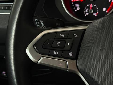 2021 Volkswagen Tiguan — sličica 11