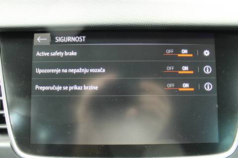 2023 Opel Crossland X — sličica 23