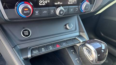 2022 Audi Q3 — sličica 11