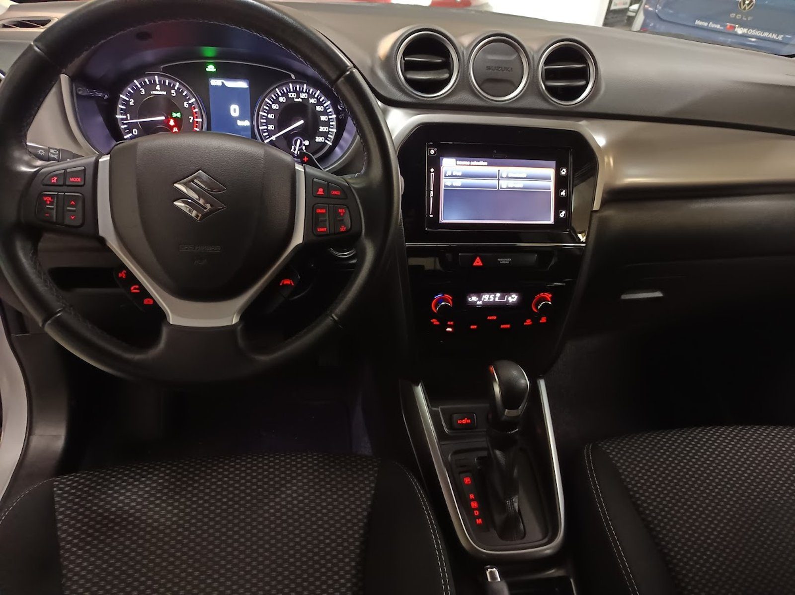 2023 Suzuki Vitara — fotografija 6