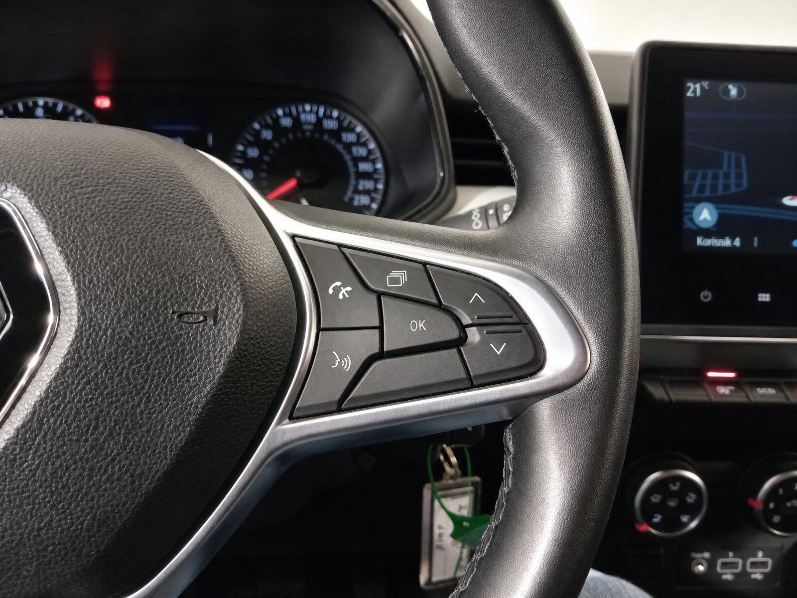 2023 Renault Clio — fotografija 25