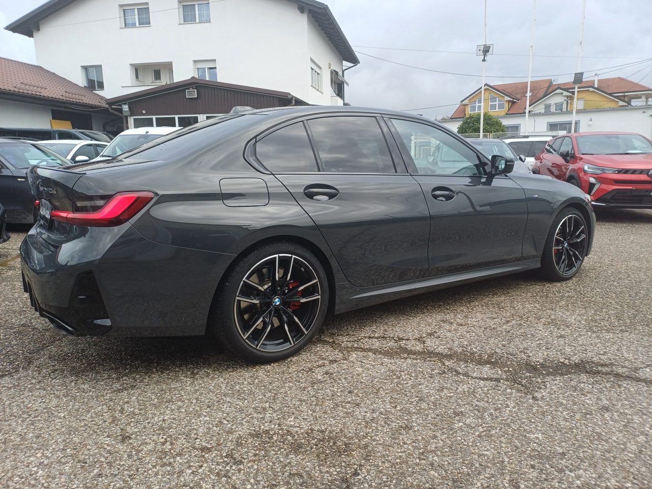 2022 BMW Serija 3 — fotografija 5