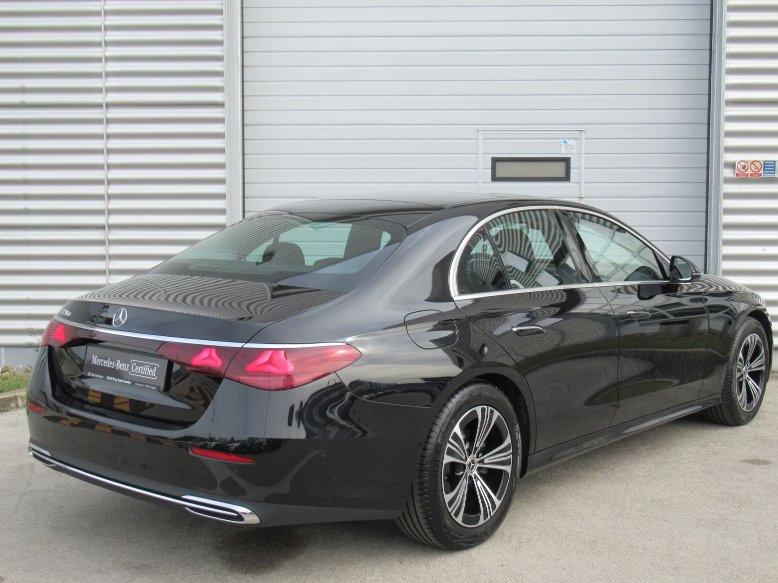2025 Mercedes-Benz E-klasa Avantgarde — fotografija 6