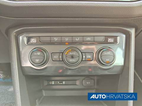 2017 Volkswagen Tiguan — sličica 19