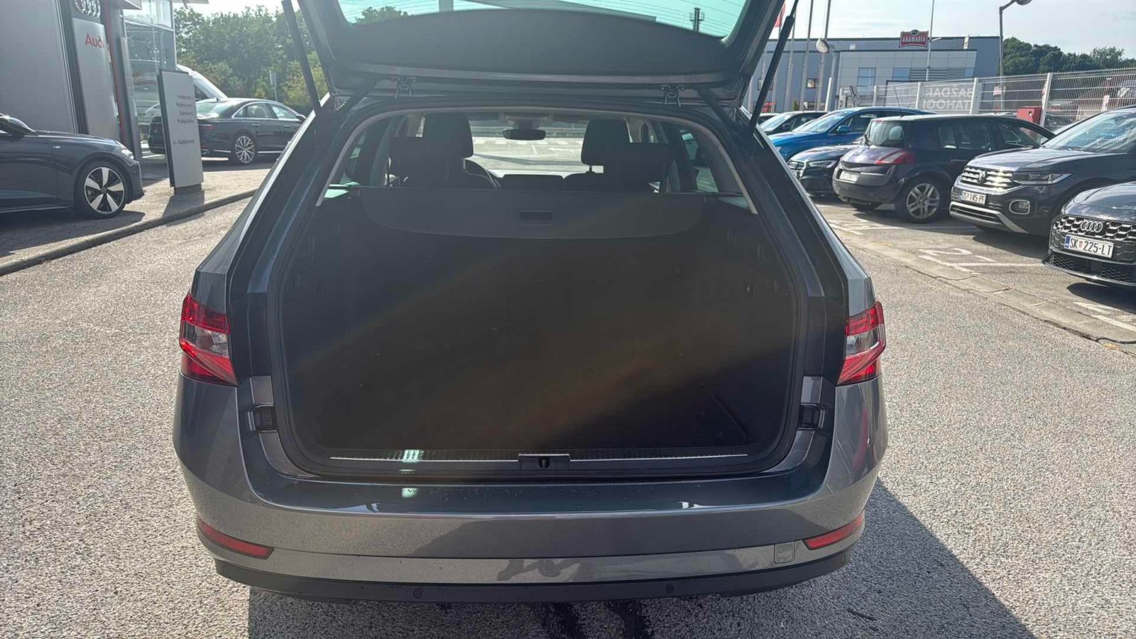 2023 Škoda Superb Combi — fotografija 12