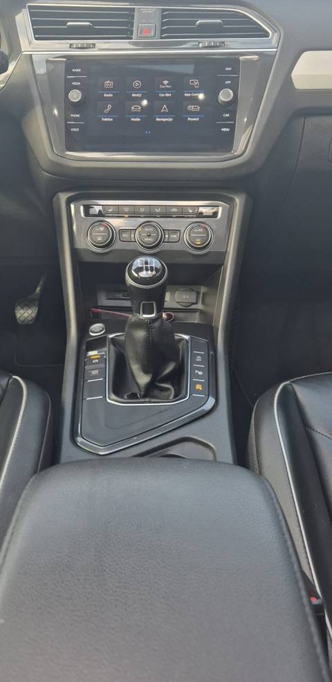 2018 Volkswagen Tiguan — sličica 10