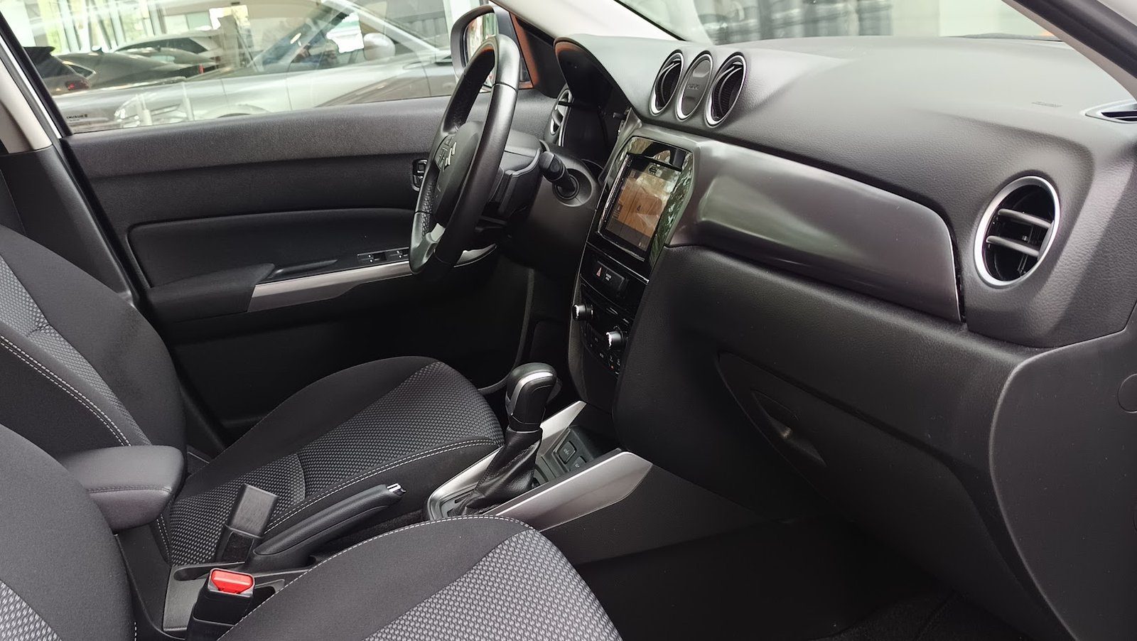 2023 Suzuki Vitara — fotografija 13