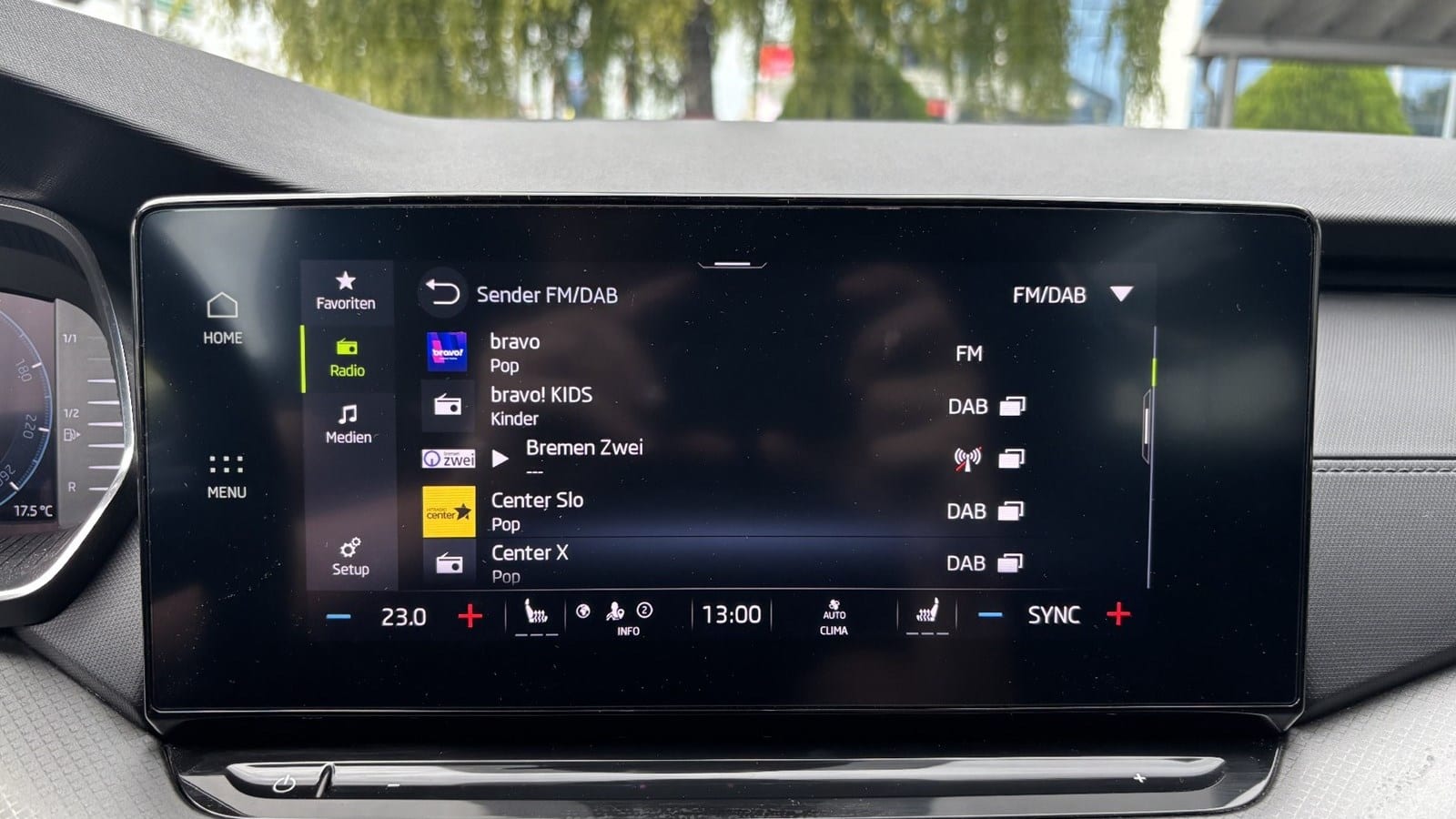 2023 Škoda Octavia — fotografija 16