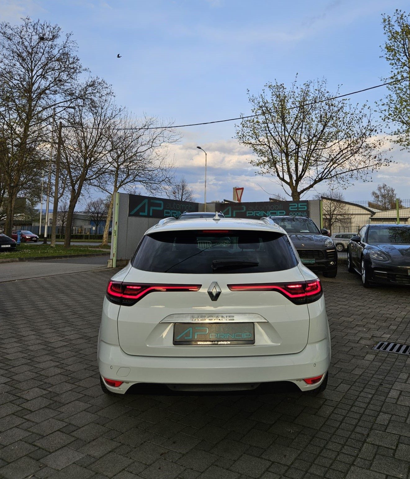 2022 Renault Megane — fotografija 5