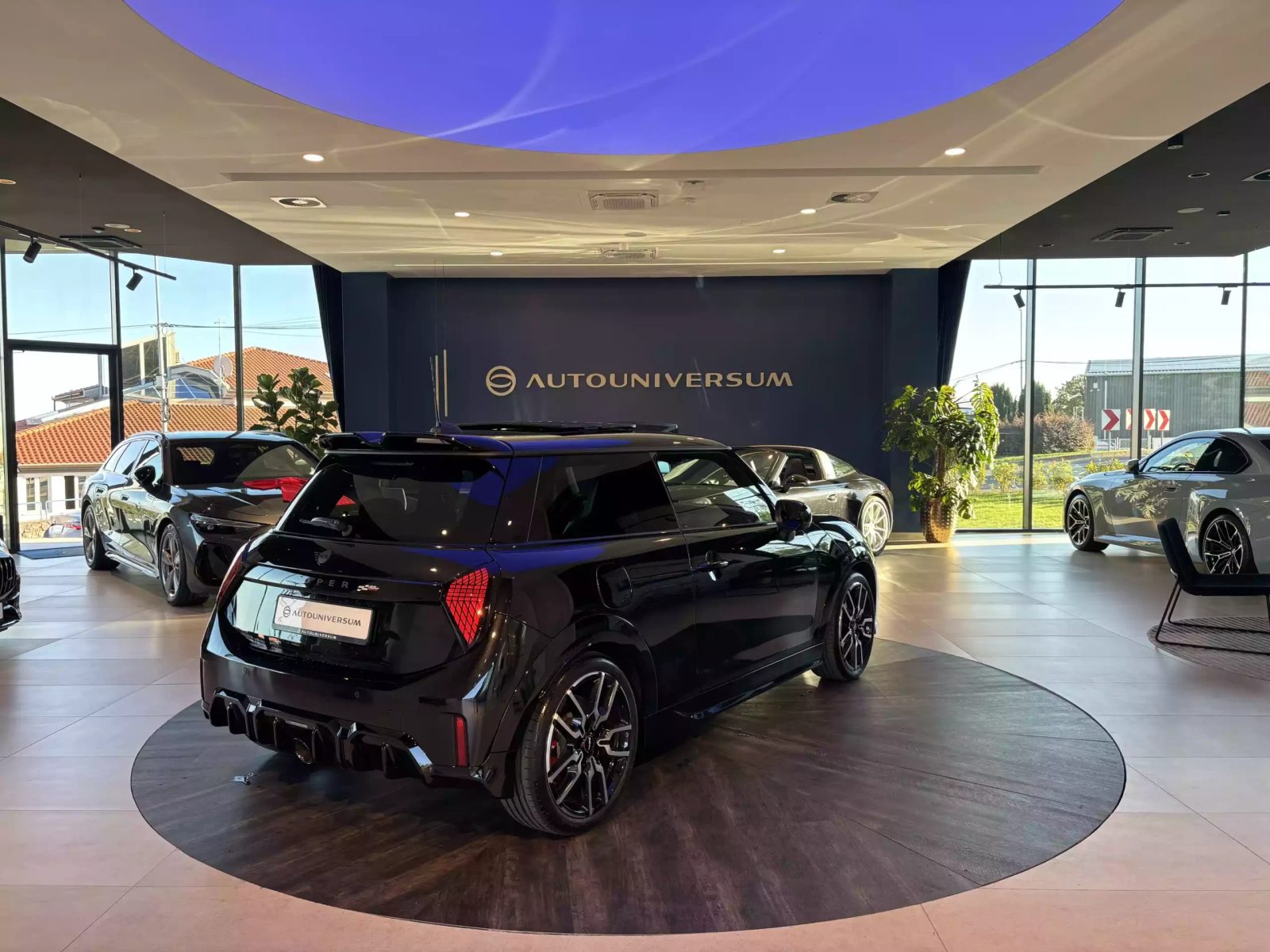 2025 Mini Cooper JCW — fotografija 8