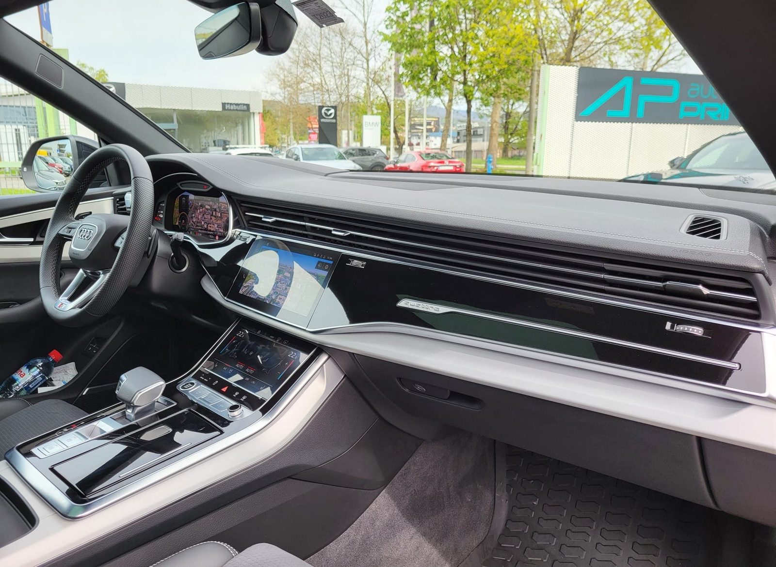 2023 Audi Q8 S line — fotografija 20