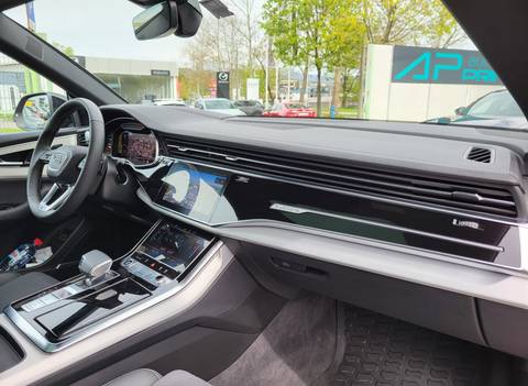2023 Audi Q8 S line — sličica 20