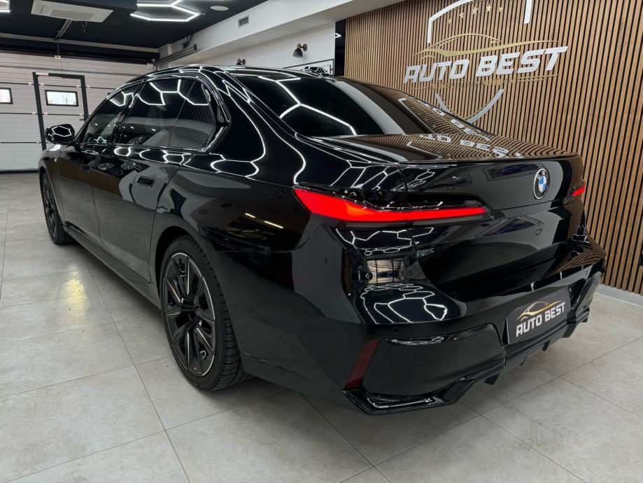 2023 BMW Serija 7 — fotografija 4