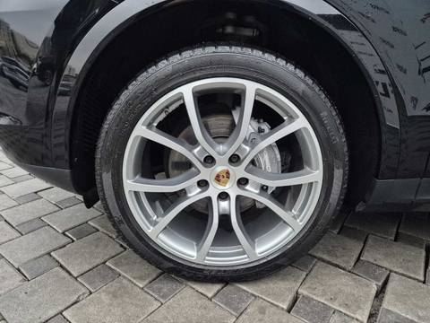 2021 Porsche Cayenne — sličica 30
