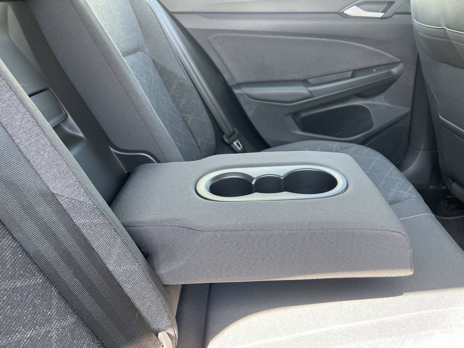 2024 Volkswagen Golf — fotografija 19