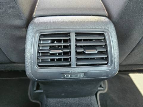 2016 Volkswagen Golf VII — sličica 23