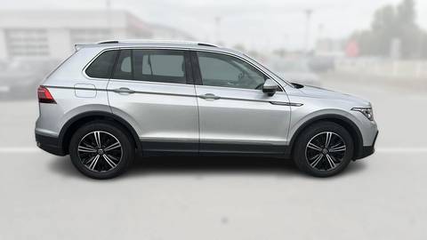 2021 Volkswagen Tiguan — sličica 8