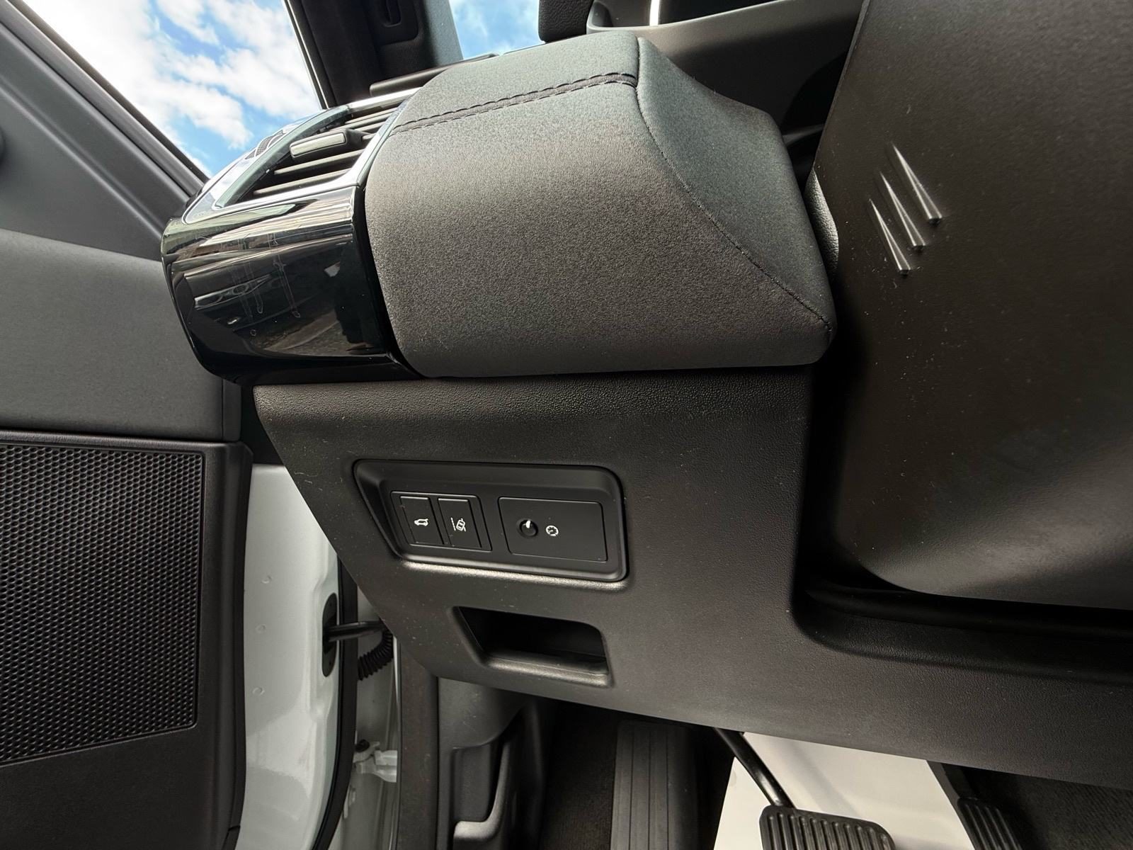 2018 Land Rover Discovery — fotografija 19