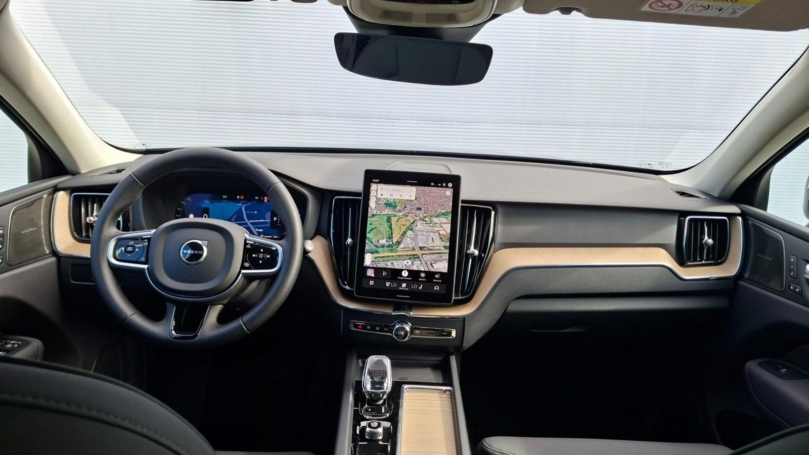 2025 Volvo XC60 — fotografija 11