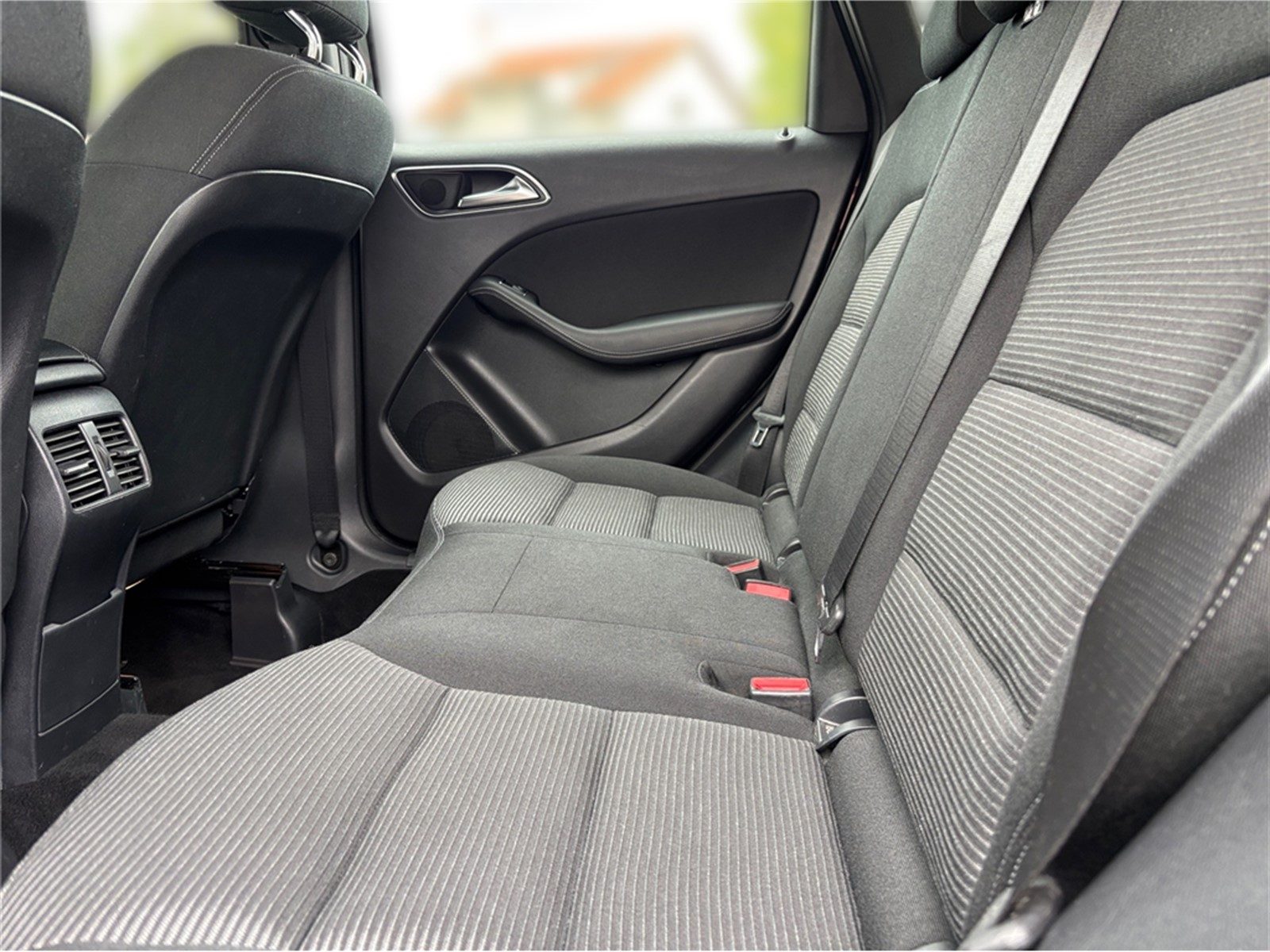 2018 Mercedes-Benz B-klasa — fotografija 11
