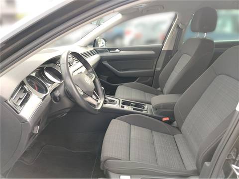 2021 Volkswagen Passat — sličica 7