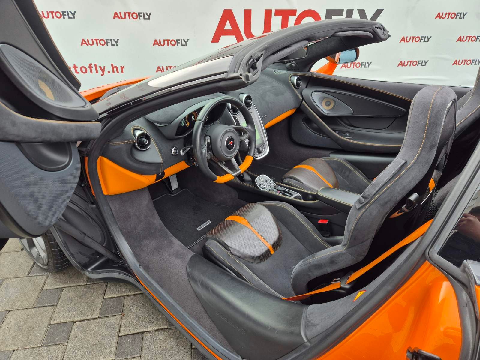 2018 McLaren 570S Spider — fotografija 11