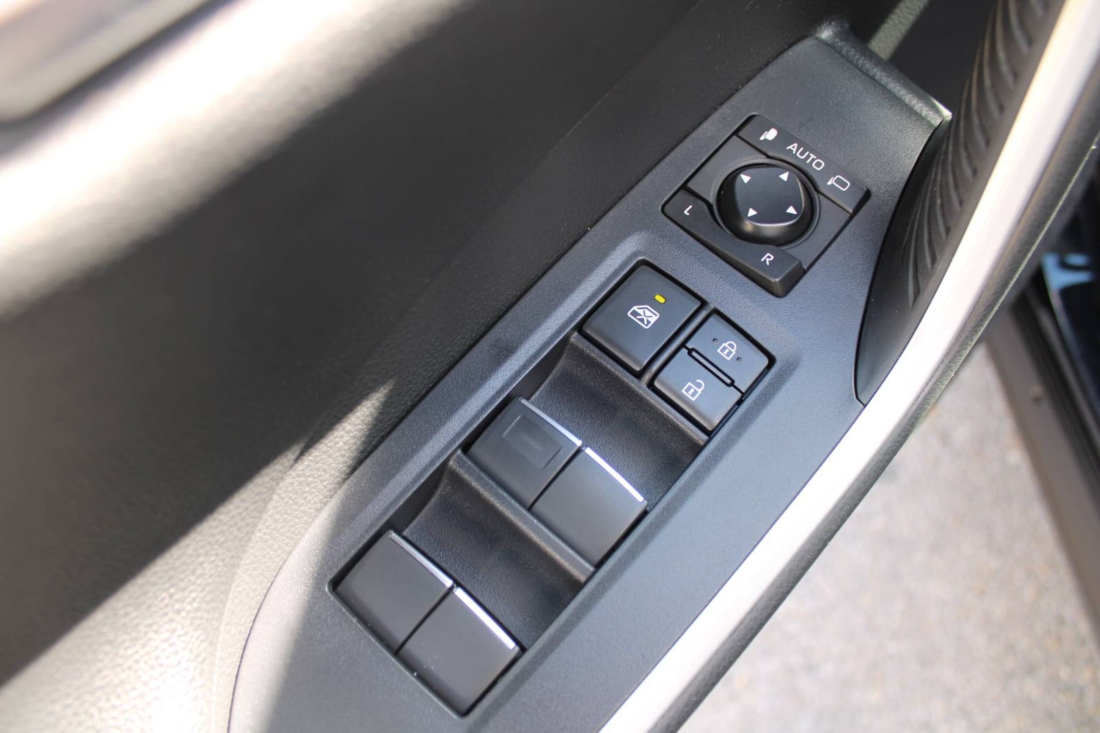 2021 Toyota RAV4 — fotografija 15