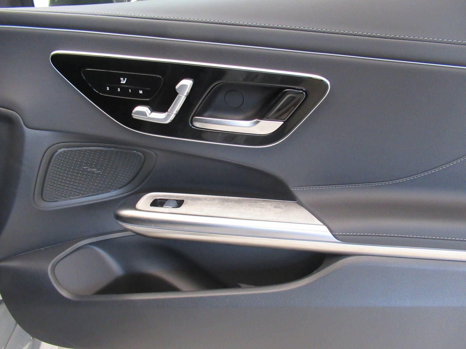 2025 Mercedes-Benz CLE AMG Line — fotografija 11