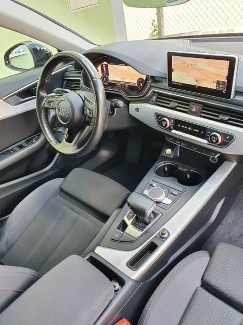 2017 Audi A4 Avant — sličica 24