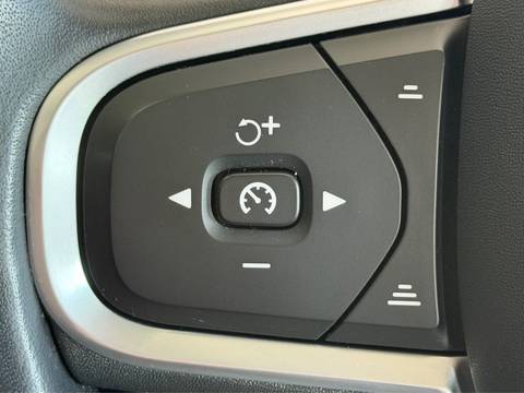 2020 Volvo XC60 — sličica 15
