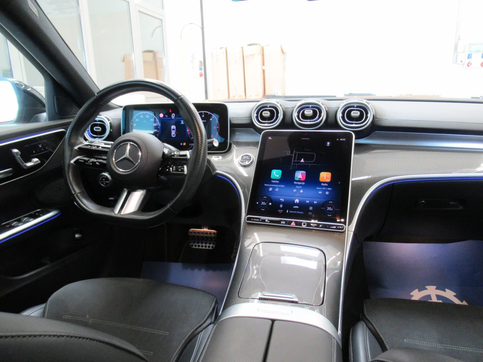 2025 Mercedes-Benz C-klasa — fotografija 14