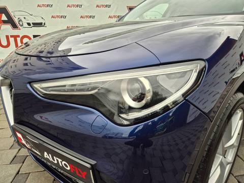 2017 Alfa Romeo Stelvio — sličica 25