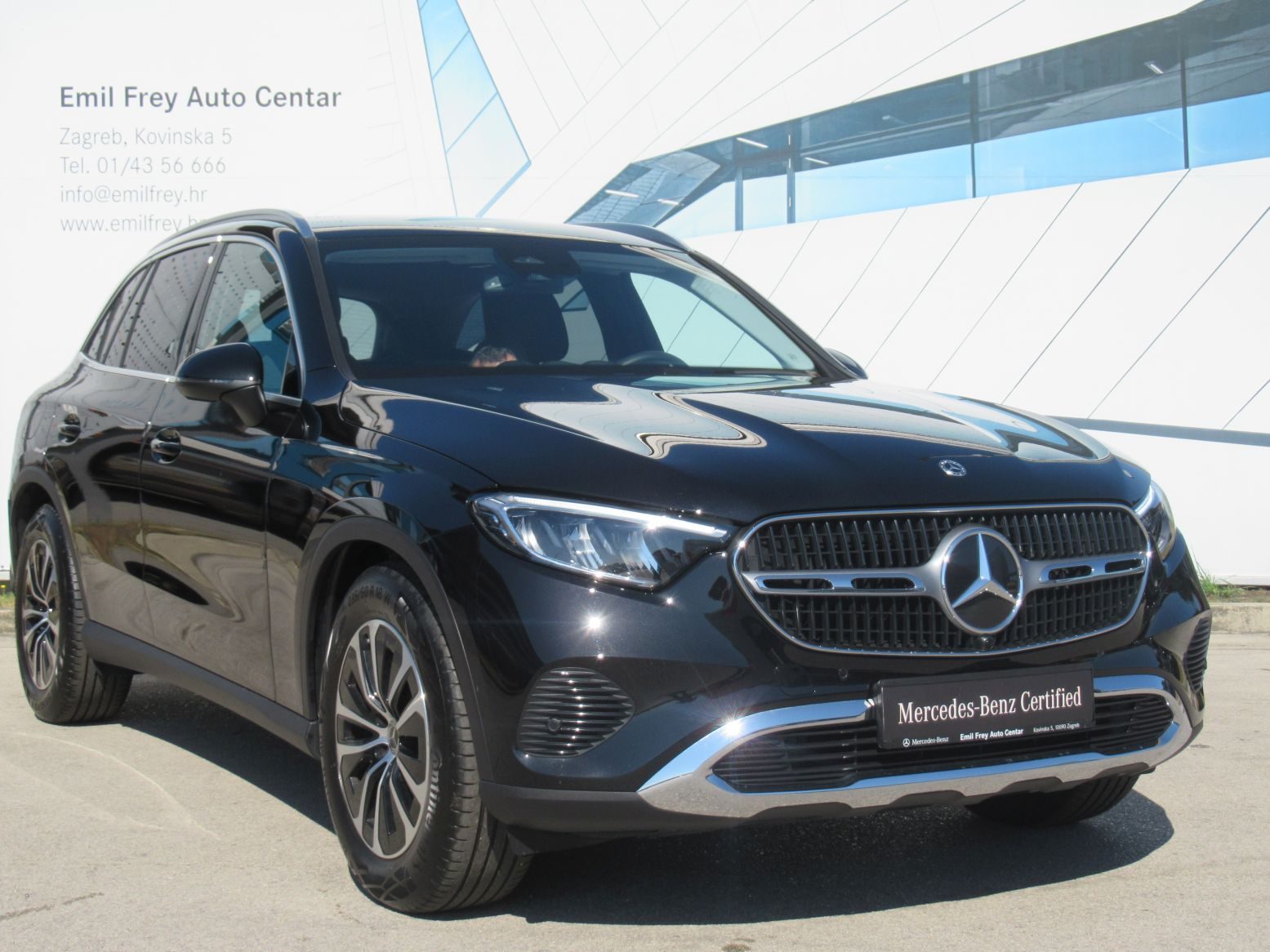 2025 Mercedes-Benz GLC Avantgarde — fotografija 4