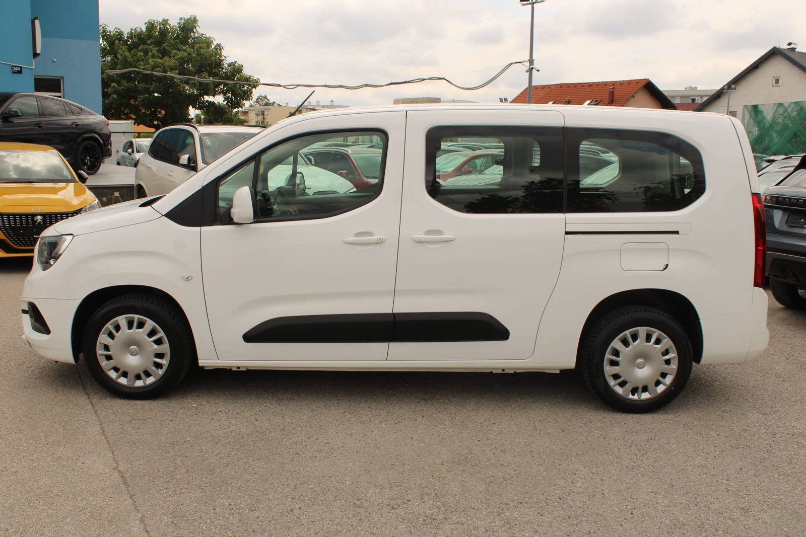 2020 Opel Combo — fotografija 8