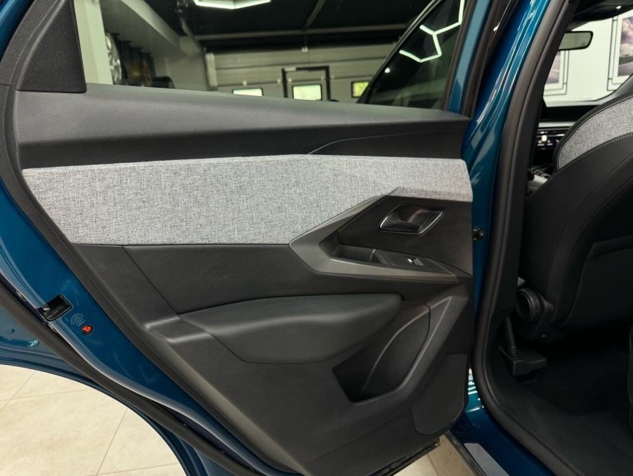 2025 Peugeot 3008 — fotografija 12