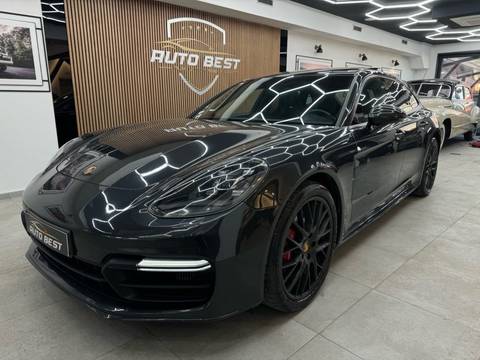 2018 Porsche Panamera