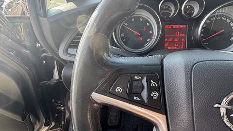 2018 Opel Astra — sličica 8