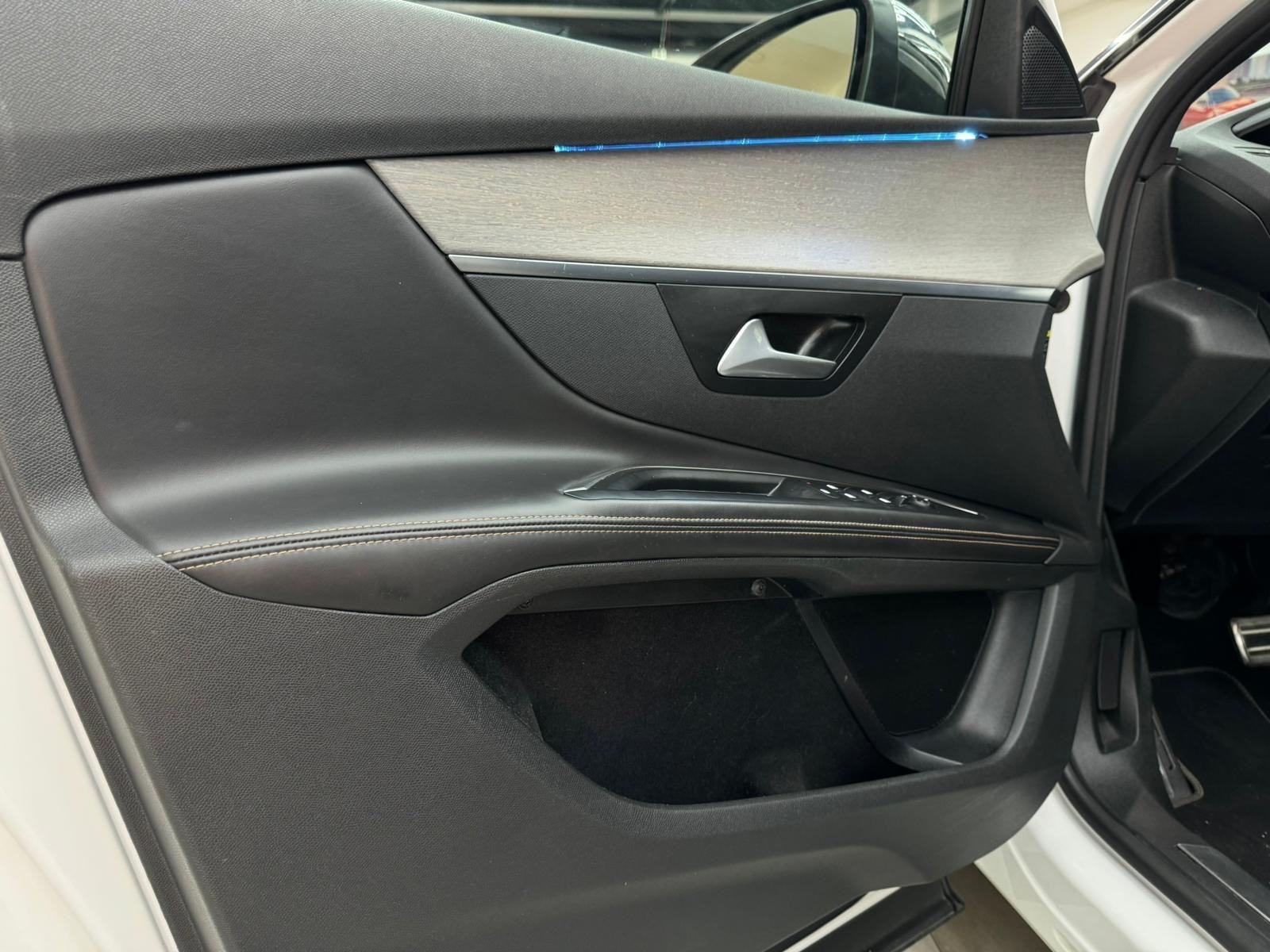 2019 Peugeot 5008 — fotografija 5