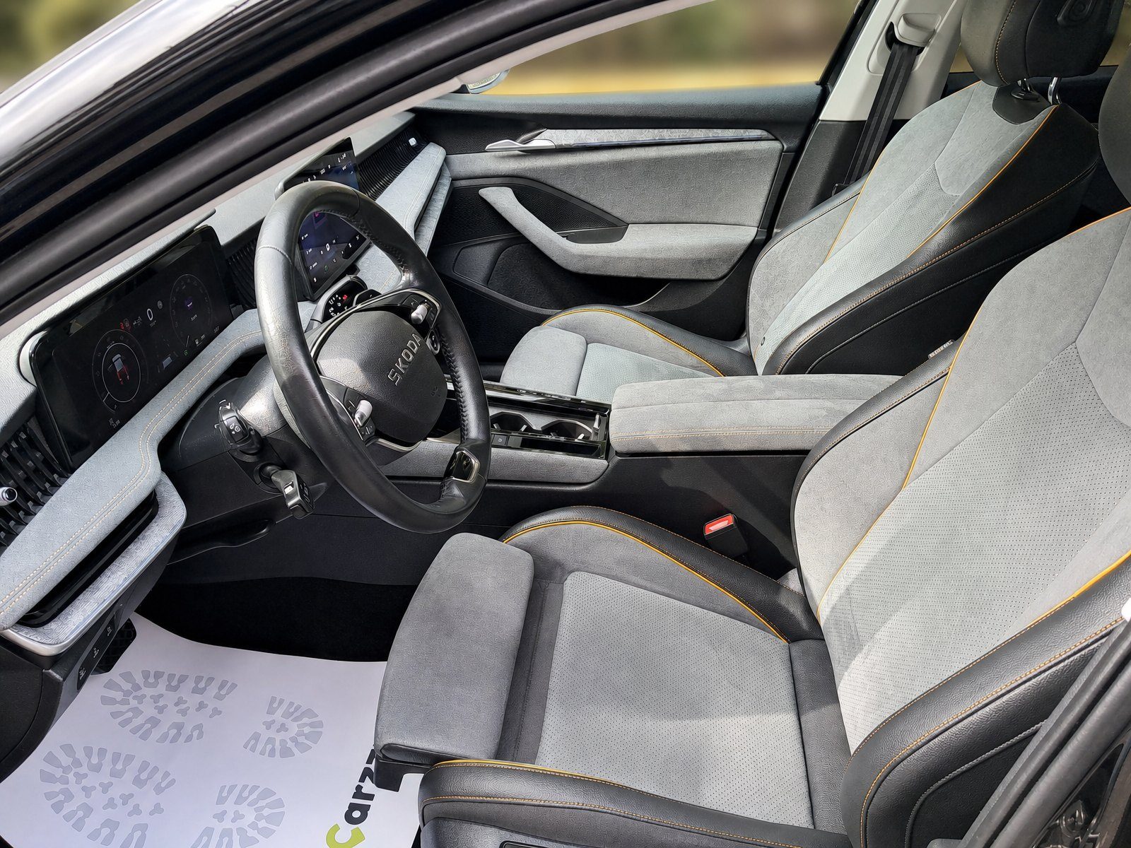 2025 Škoda Superb — fotografija 13