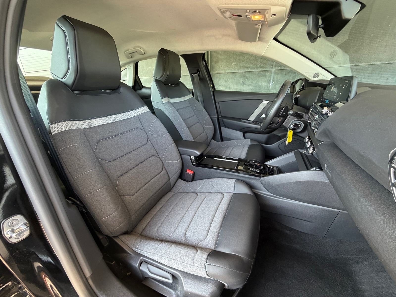 2023 Citroën C4 X — fotografija 6