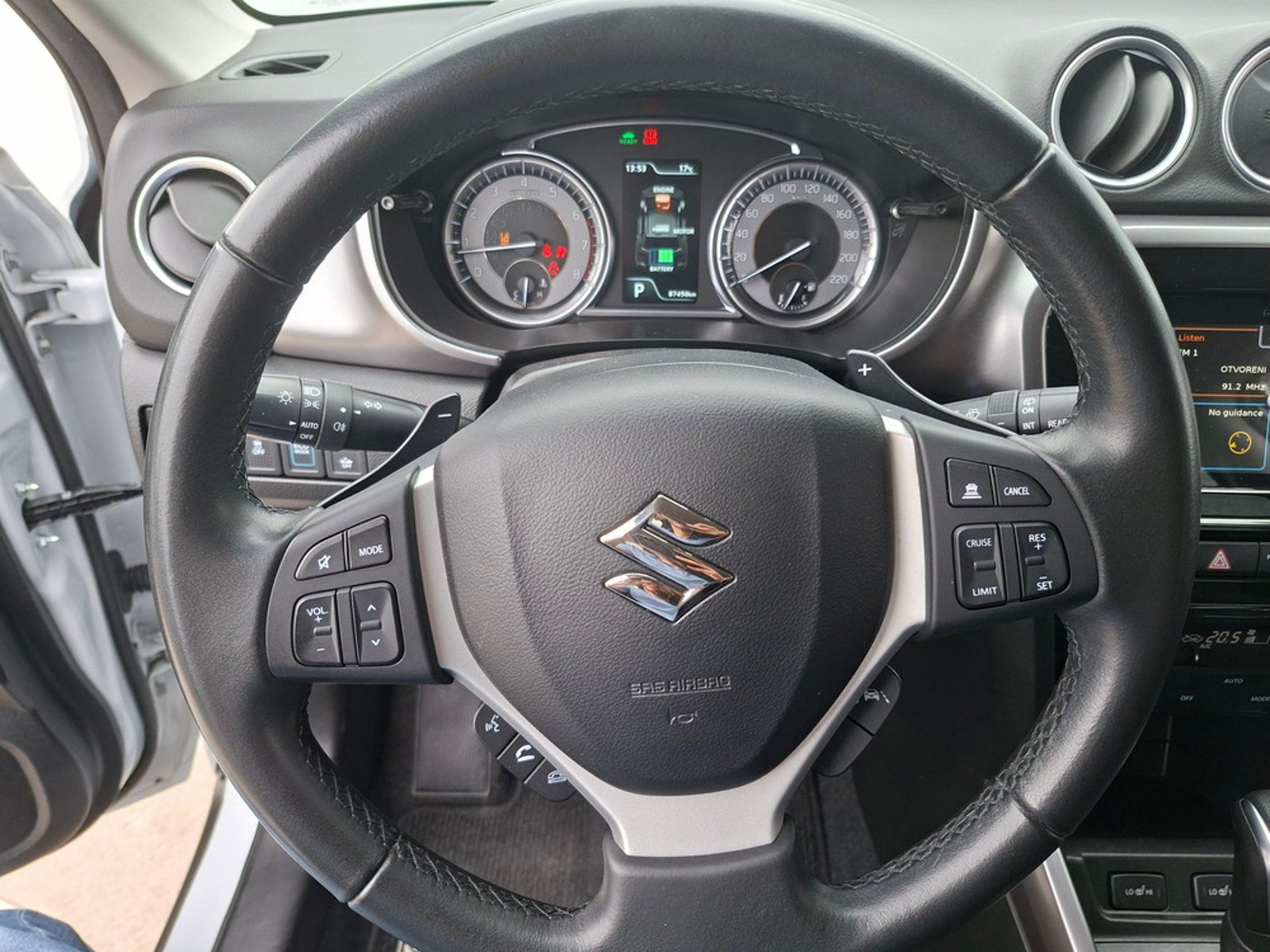 2023 Suzuki Vitara — fotografija 16