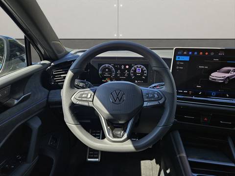 2026 Volkswagen Tiguan R-Line — sličica 15